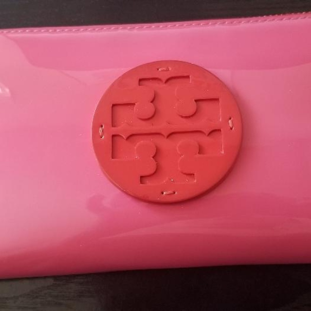 Tory Burch Patent Leather Pink Wallet